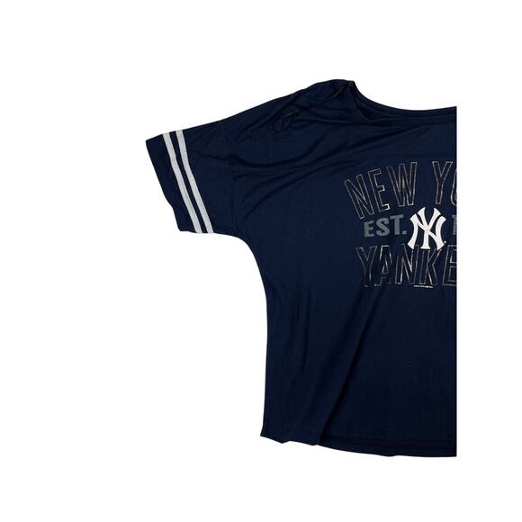 New York Yankees Women's Official MLB T-Shirt - Size 2XL Good Condition - Picture 3 of 8